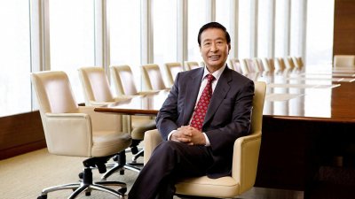 ​97岁前亚洲首富李兆基去世，回顾和李嘉诚竞争始末，谁笑到了最后