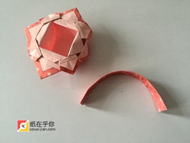 纸在乎你 一个漂亮的花篮折纸详细图解教程