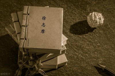 ​徐志摩：在诗歌与爱情间游走的浪子