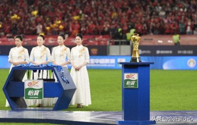 上港夺冠同时打破多项中超纪录,但有一项个人荣誉几乎无人可破