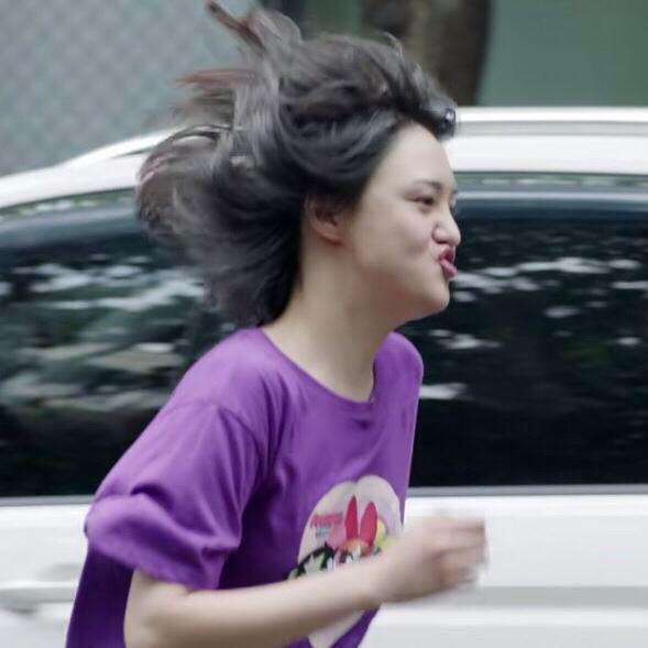 出道10年从一个极端走向另外一个极端，敏感的郑爽为何总这么偏激