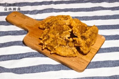 ​超详细的川味酥肉的家常做法，酥脆不回软，外酥里嫩焦香可口