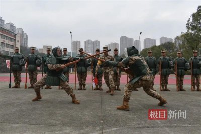 ​武警宜昌支队“武教头”比武，提升教学组训本领