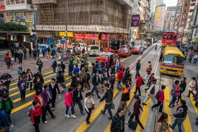 ​赴港工作的重要消息，今年香港开放内地劳工市场，许内地赴港工作