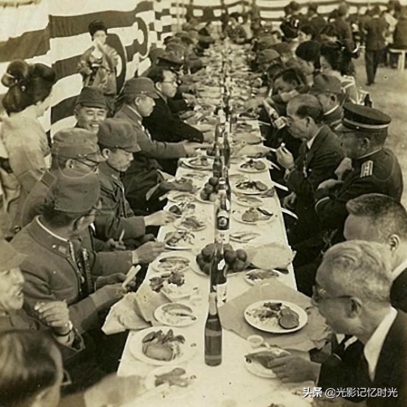 老照片:1940年--1941年石德铁路开通仪式(石家庄---德州)