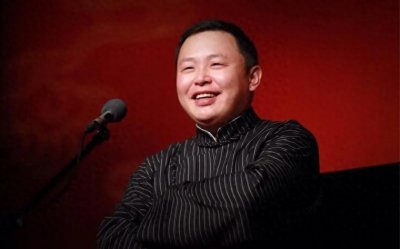 ​德云社阎鹤祥晒工牌，有了新工作，阎鹤祥告别“寡妇失业”