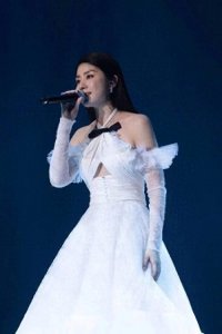​经典再现！陈慧琳与周传雄同框演唱《记事本》，掀起怀旧热潮！