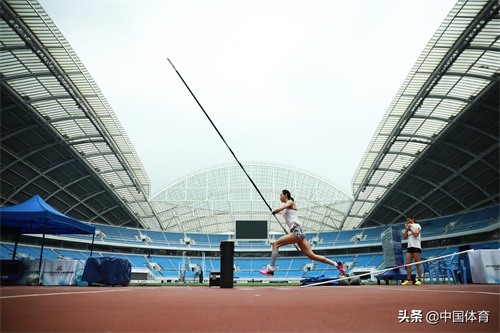 2019全国田径锦标赛在即,选手赛前热身