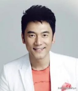 ​《林依轮：从 600 万巨款蒸发到财富传奇，他是如何做到的？