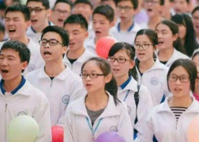 ​毕业后才发现文科和理科的差距，多数家长后悔，当初为什么要干预