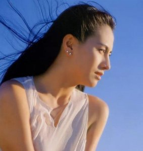 ​田丽：尤物的身材、御姐的脸，气场十足却有3段不幸的婚姻
