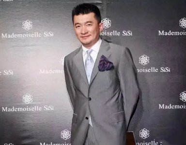 ​. 郭正利负债15亿，妻子离弃后街头摆摊，命运折磨还是豪情逆袭？