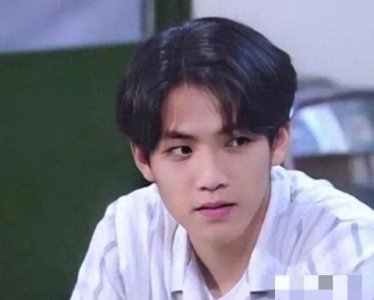 ​让无数人羡慕！钟汉良30年颜值变化以及他合作的18位女神