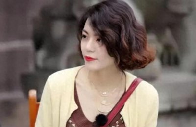 ​“复旦女神”陈果：从万人追捧到跌落神坛，谁之过？