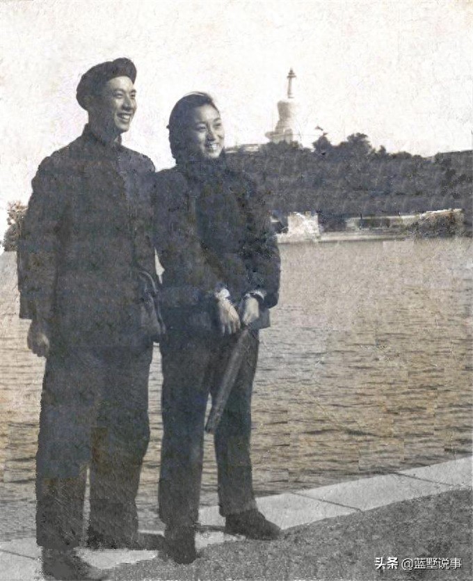 今年是冯喆去世五十周年，老照片怀念这位儒雅明星