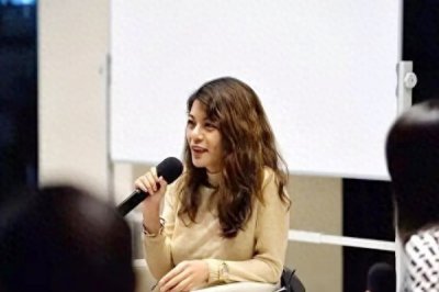 “复旦女神”陈果:从万人追捧到跌落神坛,她究竟做错了什么?
