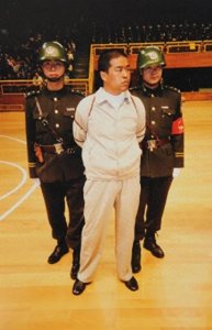 恶魔杨天勇 不但分尸 还煮尸喂狗 冒充警察残害19人