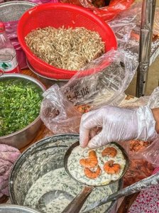 传统风味湛江炸虾饼制作全攻略,外酥里嫩,鲜美无比
