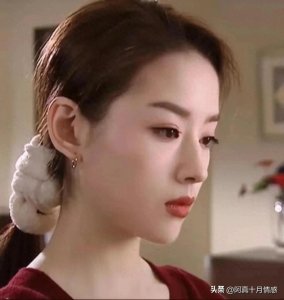45岁董洁:一婚出轨王大治,离婚11年后,才和丈夫和解