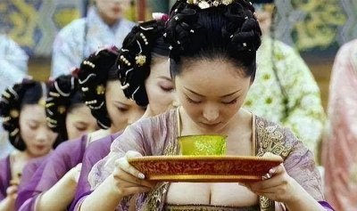 肉台盘、肉屏风、美人盂,古代权贵的生活,香艳荒诞让人不敢想象