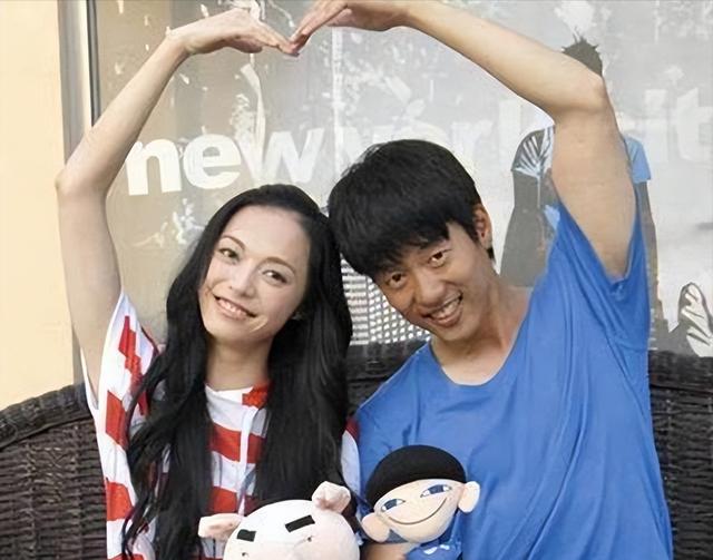 姚晨为什么和凌潇肃离婚（再看姚晨凌潇肃的婚姻）(7)