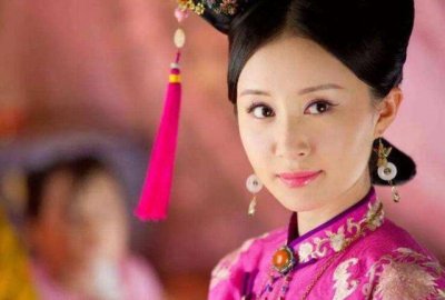 ​顺治帝为何喜欢董鄂妃（顺治帝对董鄂妃的感情）