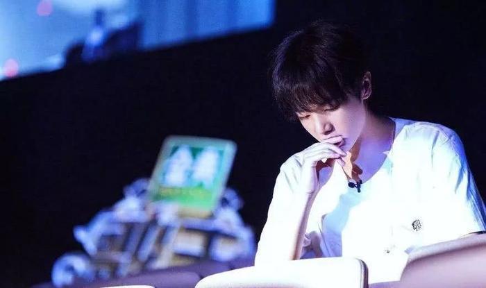 新新歌迷的真爱基础课：华晨宇音乐世界里的就“不”哲学