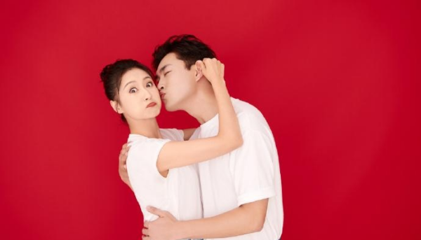 王彦霖艾佳妮宣布结婚,恭喜!王彦霖官宣与艾佳妮结婚,晒结婚美照互相甜蜜告白图9