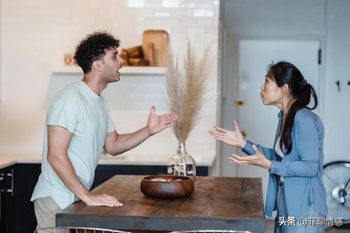 老婆非要离婚我该怎么办（老婆突然想离婚怎么办）