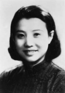 ​百岁特工黄慕兰，4次婚姻2次丧夫，与最后一任丈夫异地却不离婚