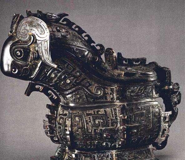 青铜之冠指的是什么青铜器，出土文物青铜之冠指的是？图10