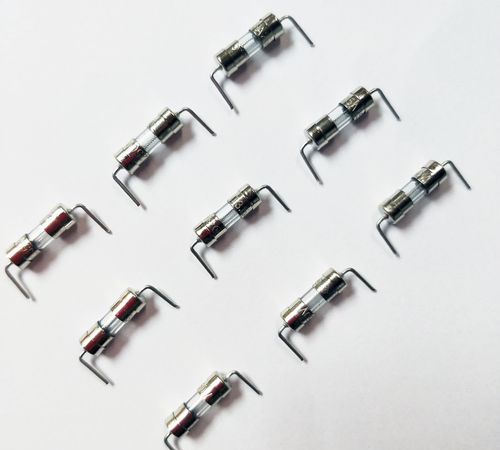 汽车保险丝的分类和型号