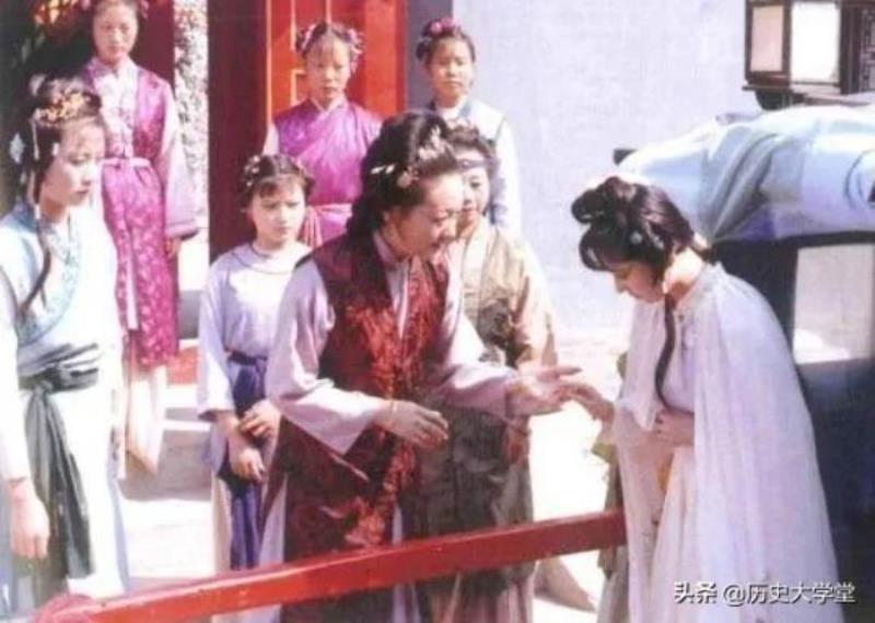 红楼梦四大家族（里四大家族快速兴衰更替）(4)