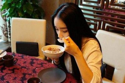 ​怎么追初中时候暗恋的女同学？