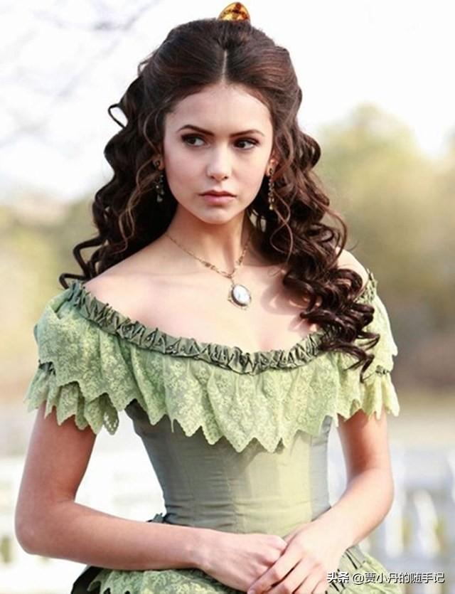 吸血鬼日记卡罗琳吸血(吸血鬼日记中的K女王Katerina)(5)