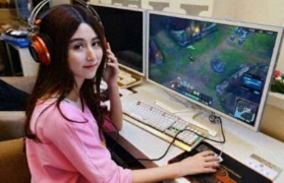 ​网管的工资那么低，为何有那么多漂亮女孩愿意做？看完才晓得