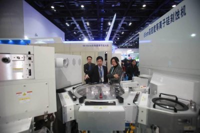 ​京华激光-光耀中国的科技巨头