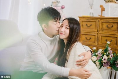 ​怎么样撩男生撩到起反应，怎么撩对象让他有反应