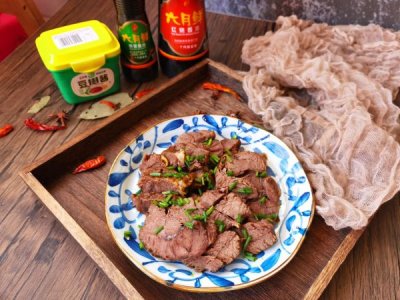 ​怎么卤牛腱子 好吃到模糊的卤牛腱子，怎么都吃不够