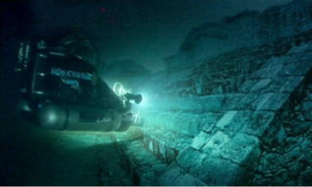 日本海底居然有座“沉没的城市”，被称作日本万年“水下金字塔”