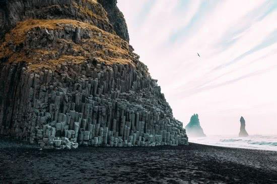 日本海底居然有座“沉没的城市”，被称作日本万年“水下金字塔”