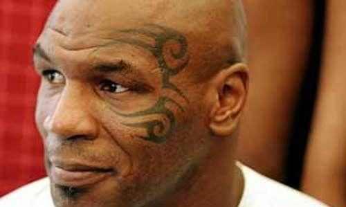 拳王泰森为什么把纹身图案纹在脸上，原来是有深意的
