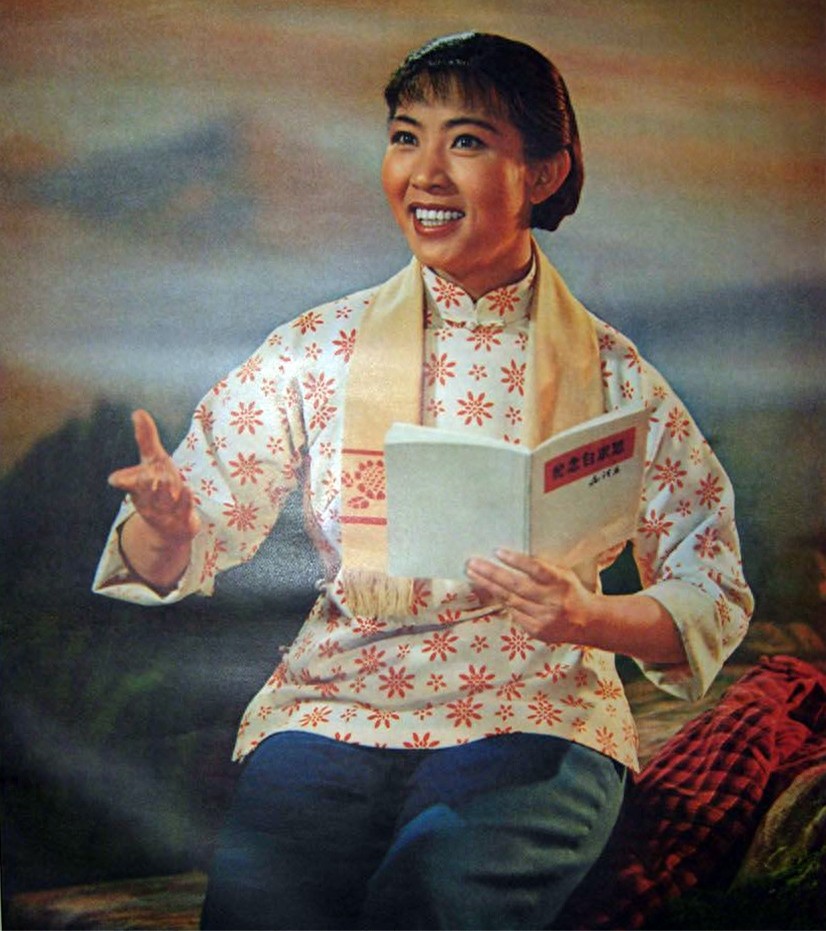 李炳淑老照片：《龙江颂》中江水英 78岁仍美丽 与丈夫恩爱一辈子