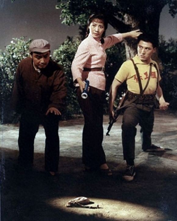 李炳淑老照片：《龙江颂》中江水英 78岁仍美丽 与丈夫恩爱一辈子