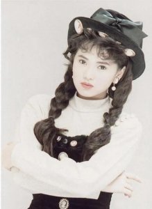 “伊能静”年轻时有多放荡,出轨当小三扒房门,比你想的还毁三观