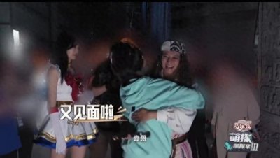 ​妈呀！李维嘉退圈一年，悄悄娶了经纪人？！