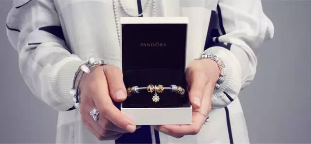 情人节礼物有什么送给她(最适合送给女生的10大情人节礼物)(8)