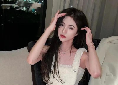 ​女生发了朋友圈又删掉怎么回复