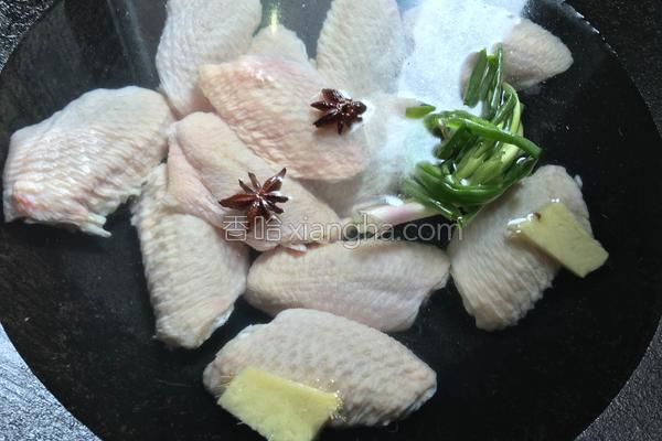 家常蜜汁鸡翅最简单做法(10分钟焖出一锅嫩滑爆汁的鸡翅)(4)