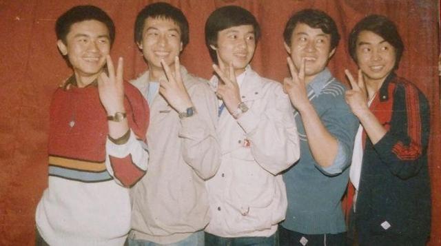 张嘉译个人资料(最后演反派翻身)